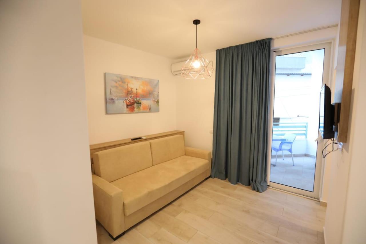 Apart-Hotel Alvi Sarande Exterior photo